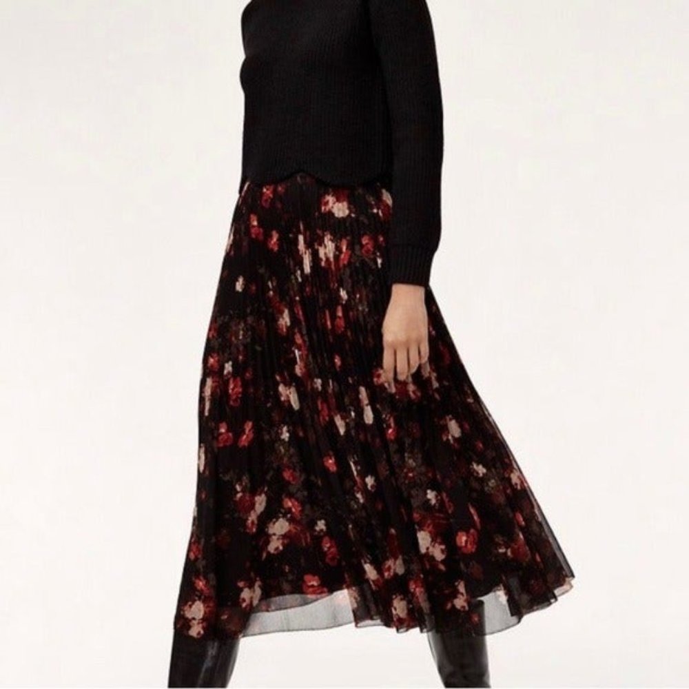 Aritizia Wilfred Terre Skirt in Scarlet Flame